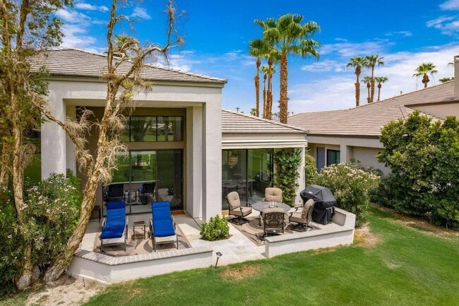 Building Photo - 54635 Shoal Creek