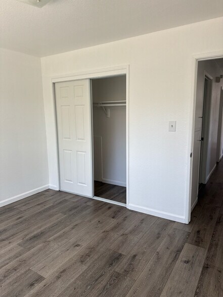 Building Photo - 3001 Radnor Way