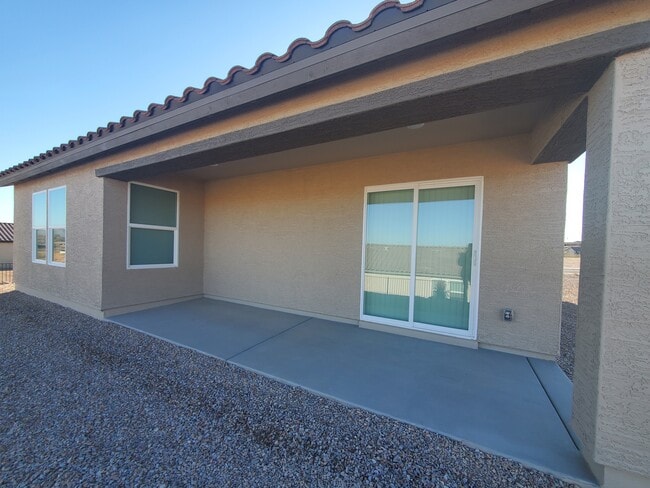 Primary Photo - 1920 Broken Arrow Dr