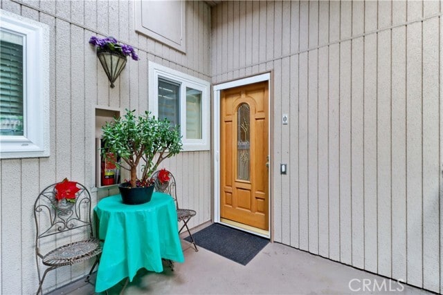 Building Photo - 881 Via Mendoza