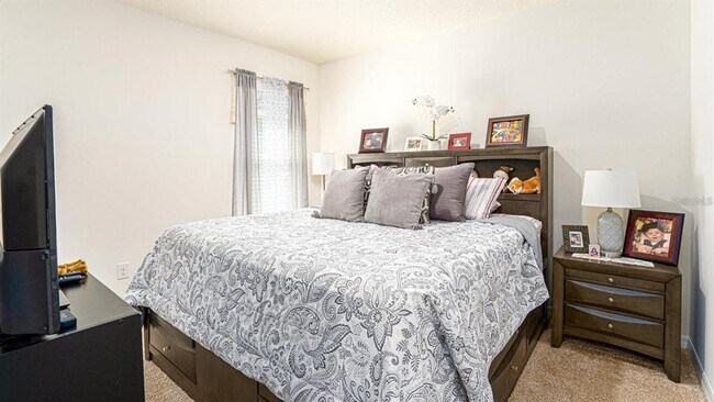 Building Photo - 1610 Spray Terrace