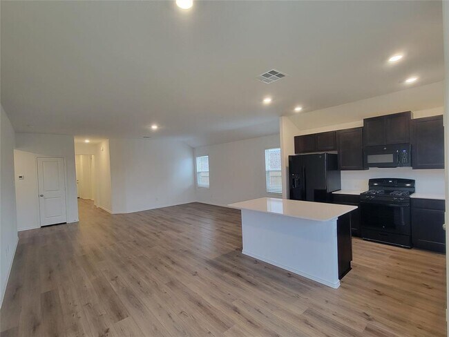 Building Photo - 502 Arnage Dr