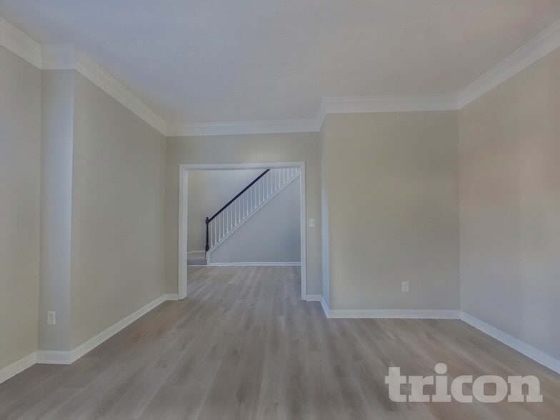 Building Photo - 1560 Highland Farm Dr