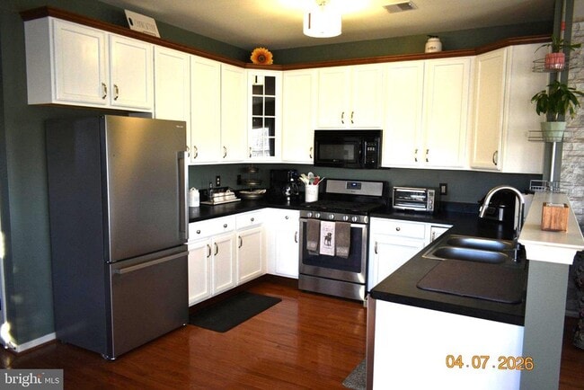 Building Photo - 1244 Rosemont Terrace