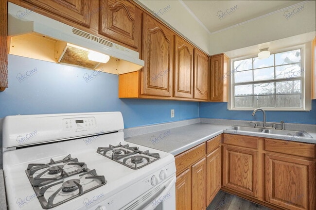 Building Photo - 14732 Oakwood Ln