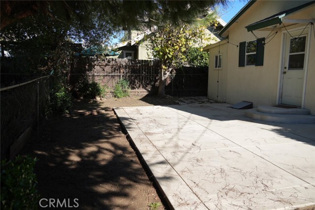 Building Photo - 2641 N White Ave