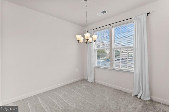 Building Photo - 42470 Pennyroyal Sq