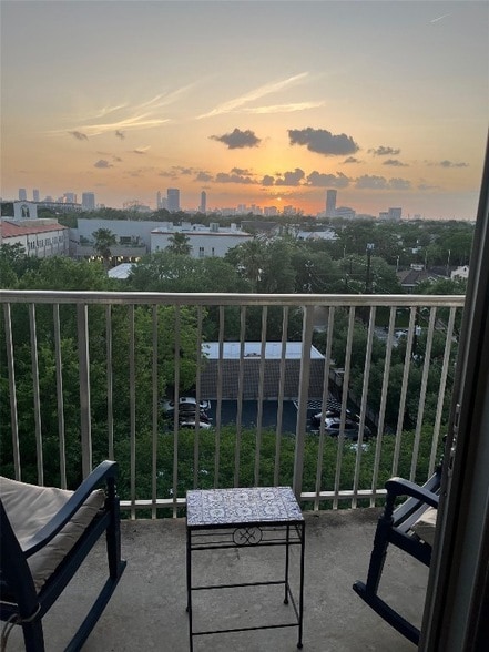 Building Photo - 3600 Montrose Blvd