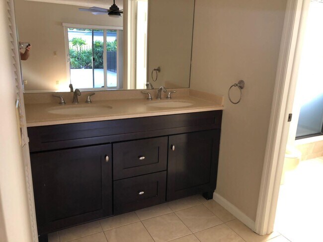 Building Photo - 7508 Chester Terrace