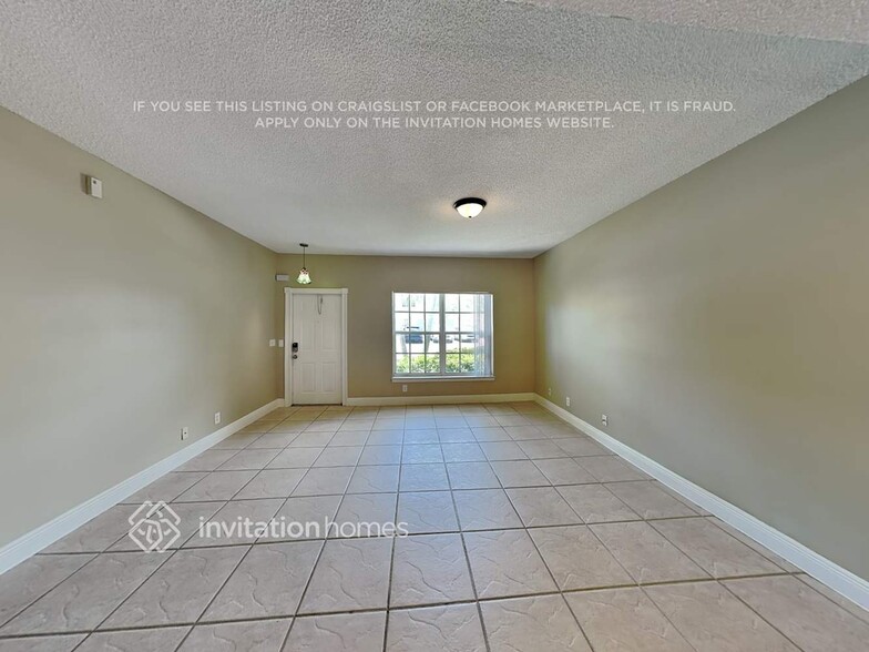 Building Photo - 9951 NW 56th Pl