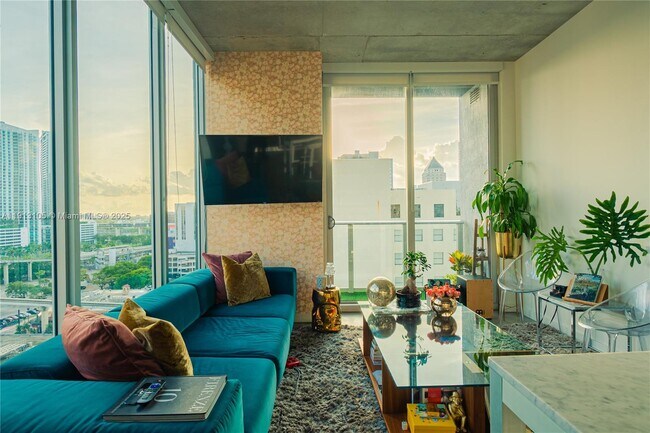 Building Photo - 151 SE 1st St