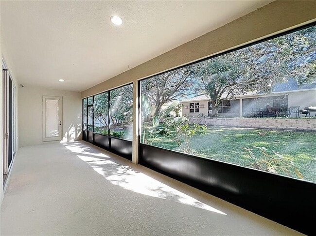 Building Photo - 2830 Cardassi Dr