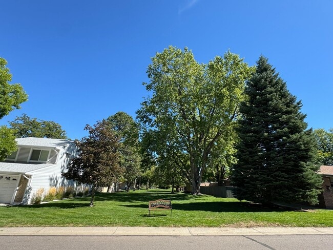 Building Photo - Lovely home in the Villas Community - Age Restricted Community 55+