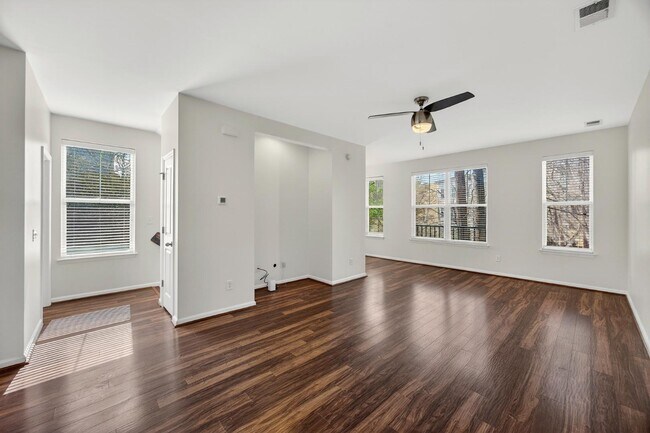 Building Photo - 1458 Roustabout Way