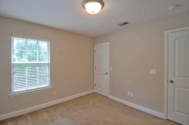 Building Photo - 1203 Cypress Fall Cir