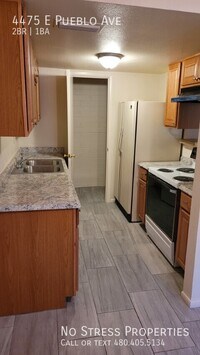 Building Photo - 4475 E Pueblo Ave