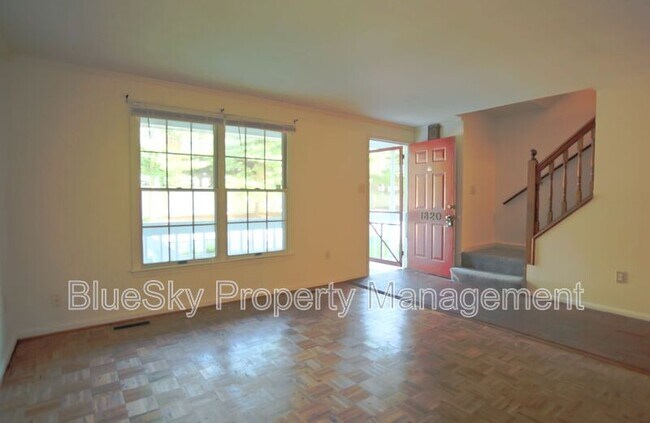 Building Photo - 1820 Stadium Rd