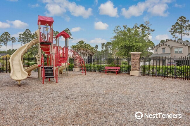Building Photo - Beautiful Amelia Concourse Home!