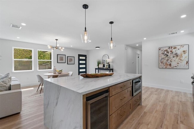 Building Photo - 5604 Overbrook Dr