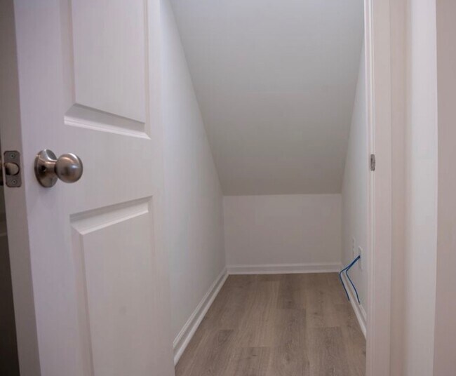 Building Photo - 119 Anise Ln