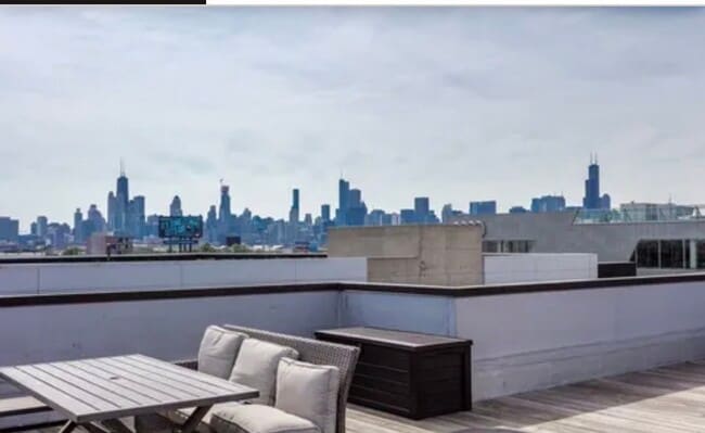 Building Photo - 1618 N Bosworth Ave