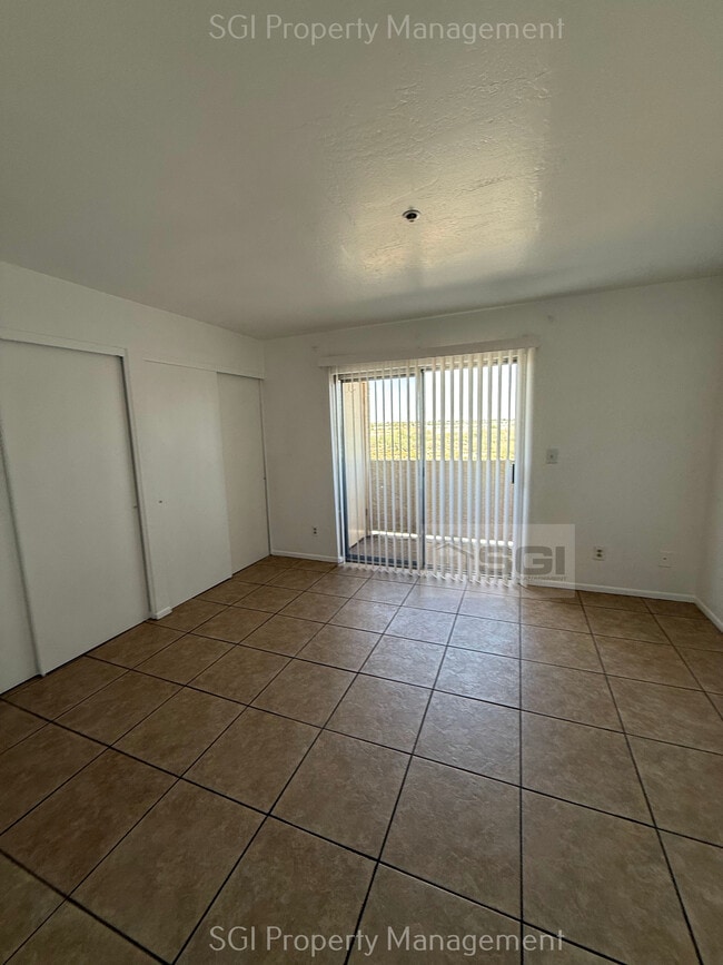 Building Photo - 12123 W Bell Rd
