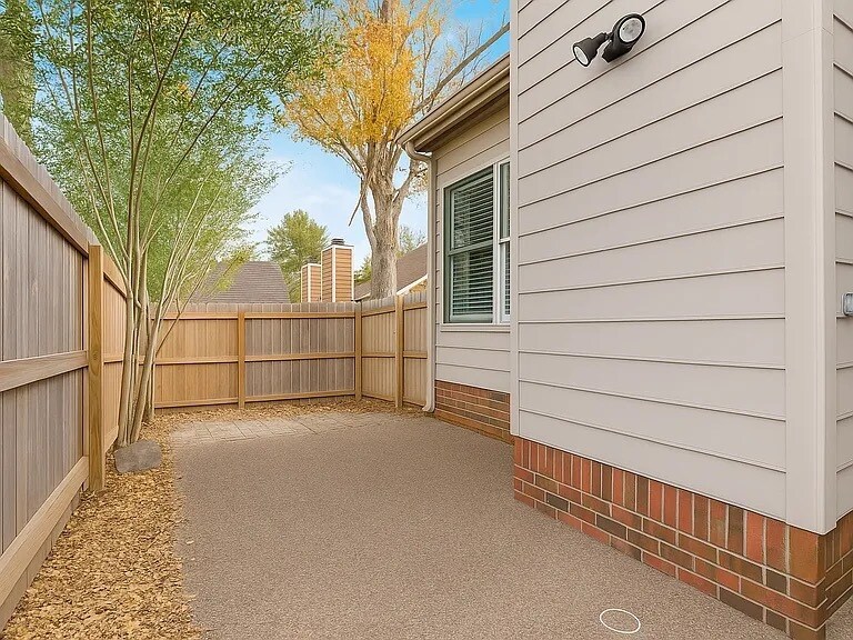 Building Photo - 2920B Lebanon Pike