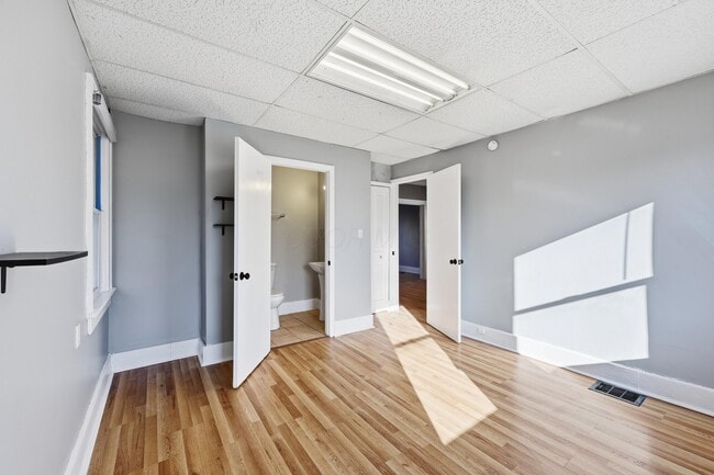 Building Photo - 1452 Summit St