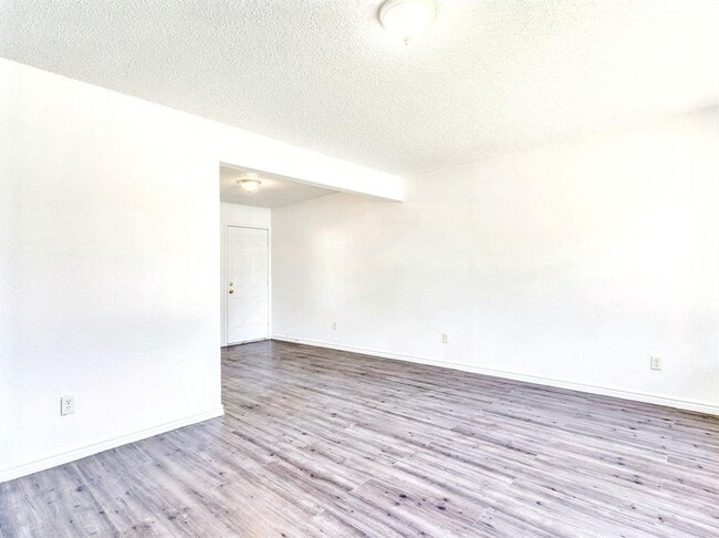 Building Photo - "Charming 2-Bedroom Retreat in San Marcos – Perfect Blend of Comfort & Convenience!"