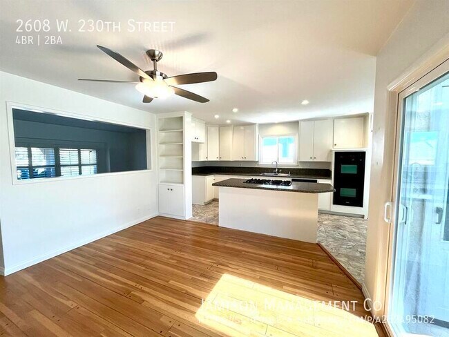 Building Photo - 2608 W 230th St