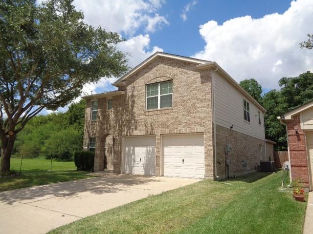 Building Photo - 15010 Sugarhollow Dr
