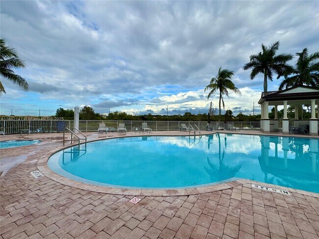 Building Photo - 4351 SW 160th Ave