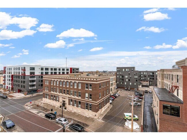 Building Photo - 901 N 3rd St