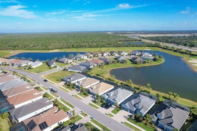 Building Photo - 25228 Longmeadow Dr