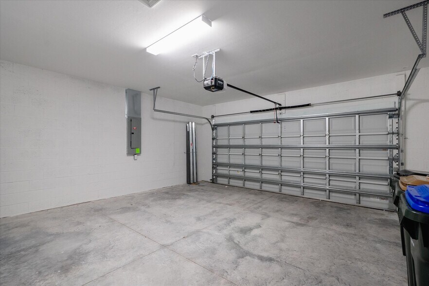 Building Photo - 2357 Gabel Oak Dr