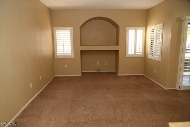 Building Photo - 8250 N Grand Canyon Dr