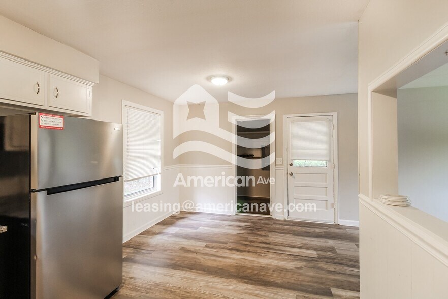 Building Photo - 4849 Wellborn Dr