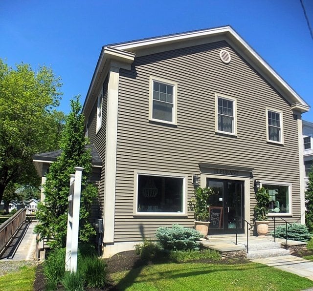 Building Photo - 174 Port Rd