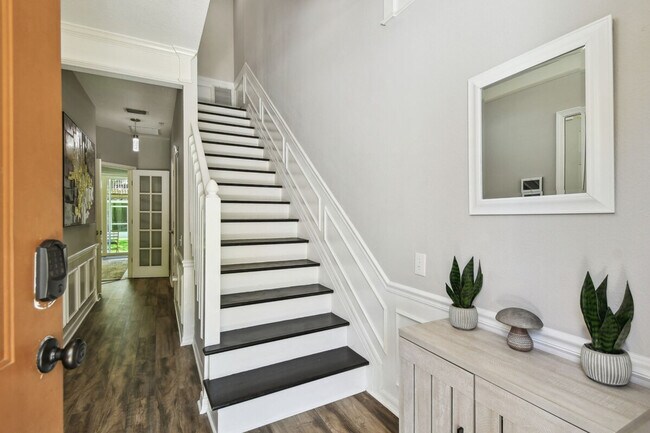 Building Photo - 3174 Bayshore Oaks Dr