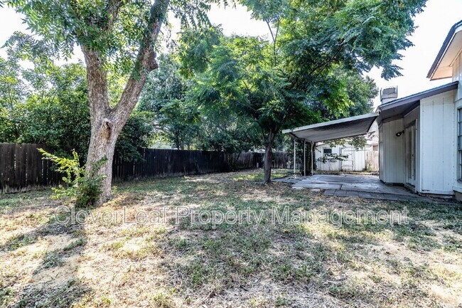 Building Photo - 13006 El Marro St