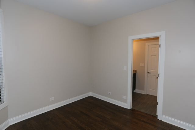 Building Photo - 1218 W Diversey Pkwy