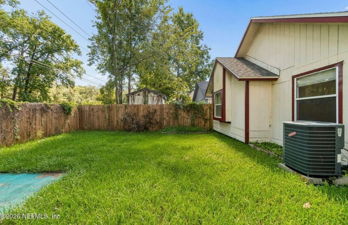 Building Photo - 5065 Knightsbridge Cir N