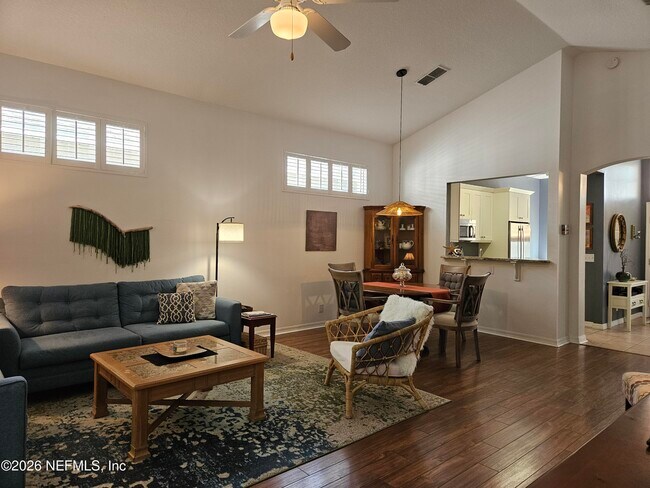 Building Photo - 612 Sand Isles Cir