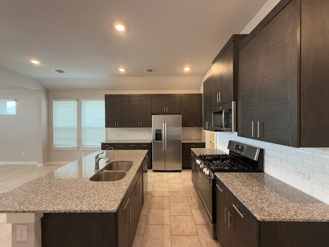 Building Photo - 18300 Emu Ln