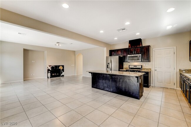 Building Photo - 8983 Melridge Rd