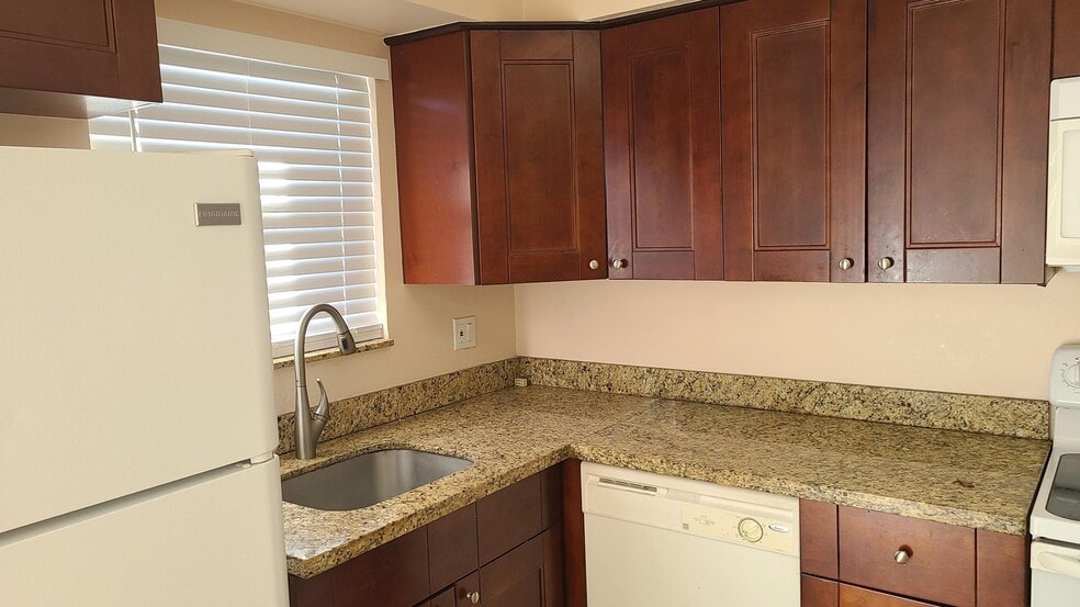 Building Photo - 1803 Wharf Ln