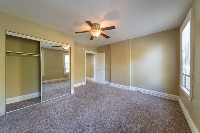 Building Photo - Available Now! Located in Merion Village, ...