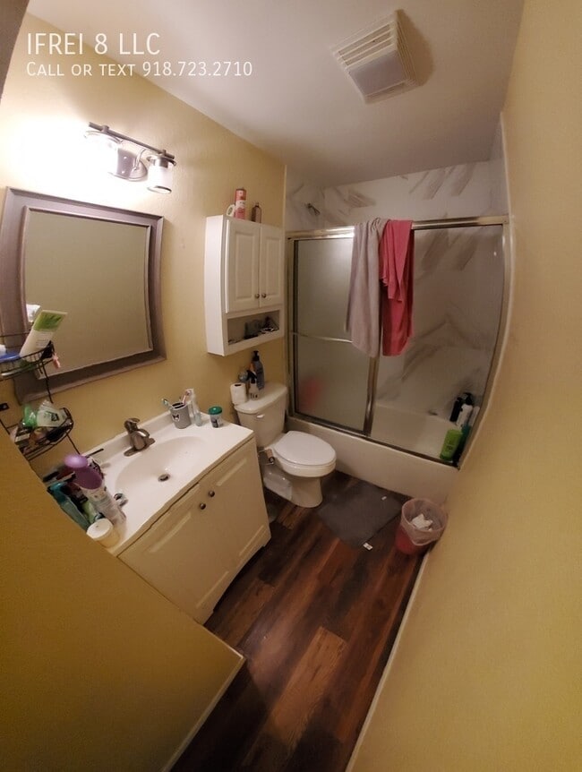 Building Photo - 1435 S 124th E Ave