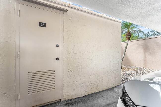 Building Photo - 6662 Boca Del Mar Dr