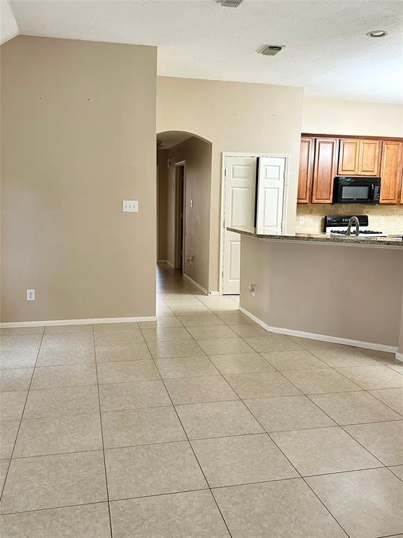 Building Photo - 17623 W Copper Lakes Dr